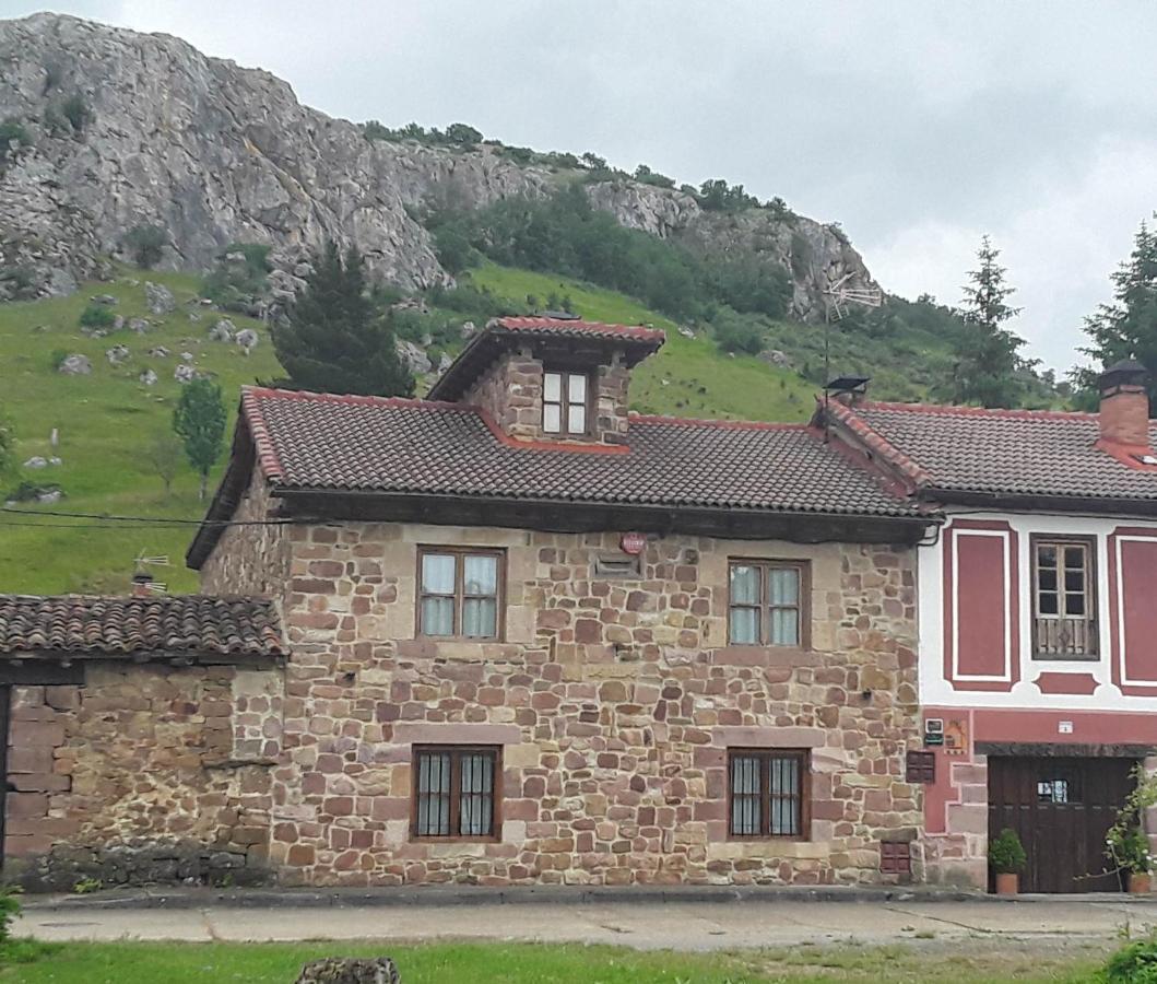 Гостьовий будинок Casa Entrenidos Muda Екстер'єр фото